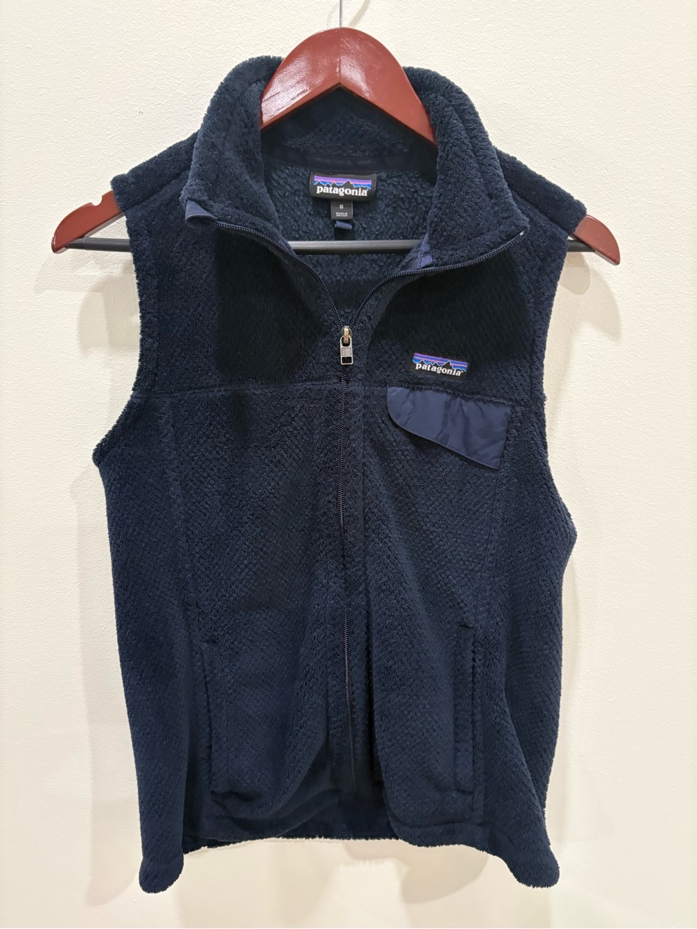 Women’s Patagonia Navy Fleece Vest - M